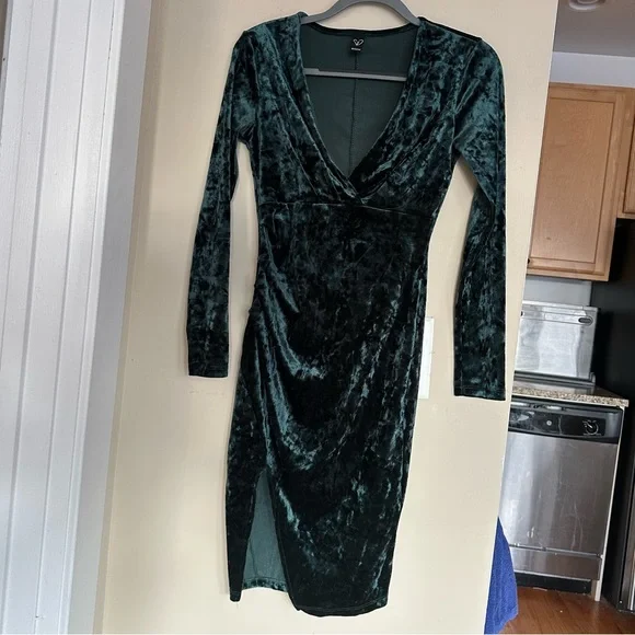 slim fit dress slacks Georgina Formal Velvet Long Dress main image 0